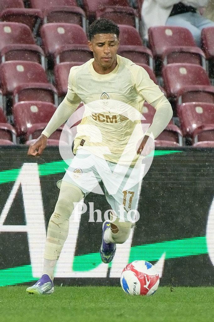 UEFA Conference League Play-offs 2nd leg - Servette FC v FC Shakhtar Donetsk | Vinicius Tobias (17 FC Shakhtar Donetsk) in action (close up)  during the UEFA Conference League Play-offs 2nd leg match between Servette FC and FC Shakhtar Donetsk at Stade de Geneve in Geneva, Switzerland