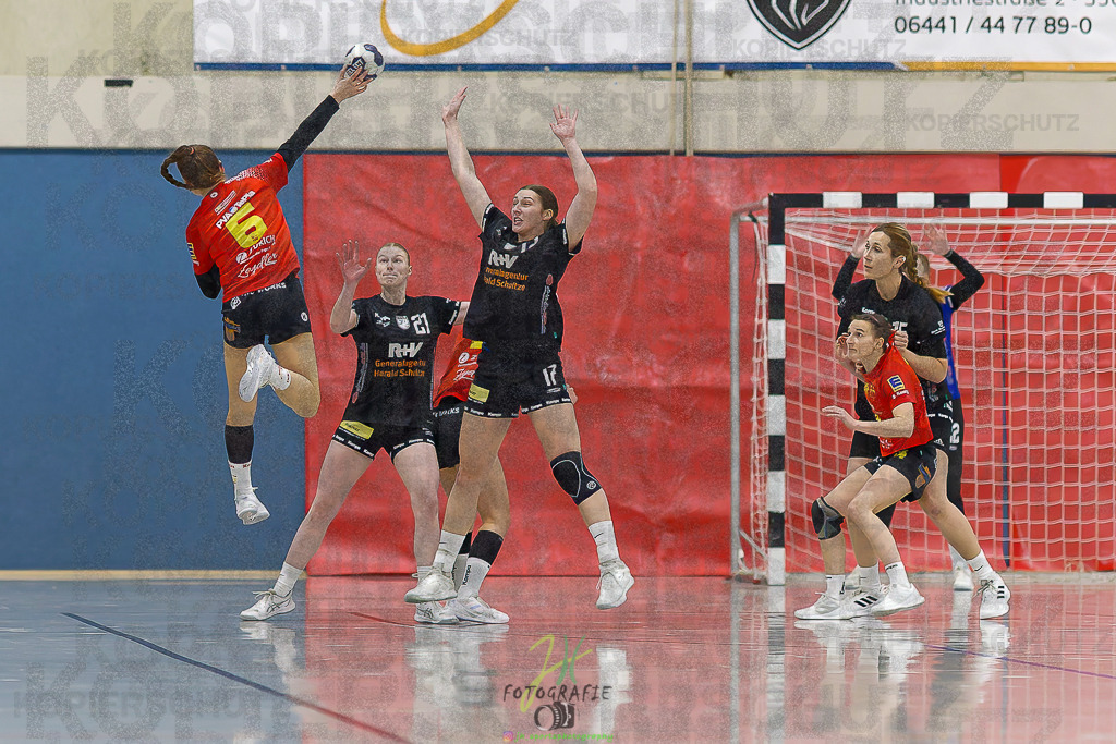 Frauen Regionalliga (HHV); HSG Wettenberg - HSG Twistetal | Frauen Regionalliga (HHV); HSG Wettenberg - HSG Twistetal am 08.11.2025 in Launsbach (Wettenberg) (Halle GS Launsbach (Wettenberg))Photo © 2025 - Jörg Heinrich - Realisiert mit Pictrs.com