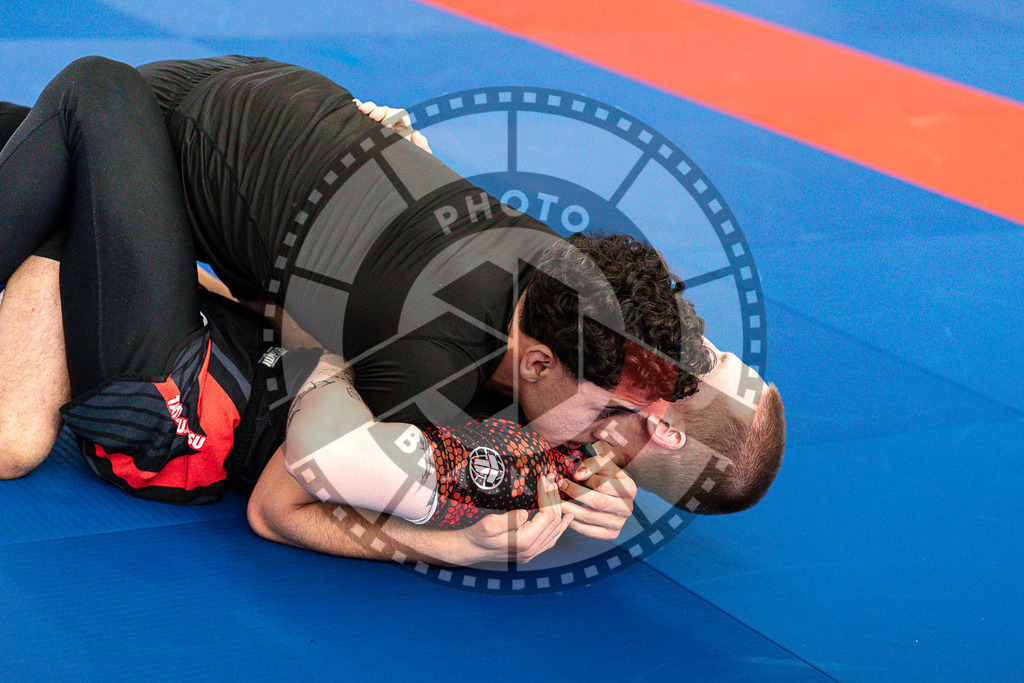 20250510PBB3056 | Athletes compete during the JJLG Berlin Open Jiu-Jitsu Championship on May 10, 2025 in Berlin, Germany. © Chiara Dazi / photoblackbelt