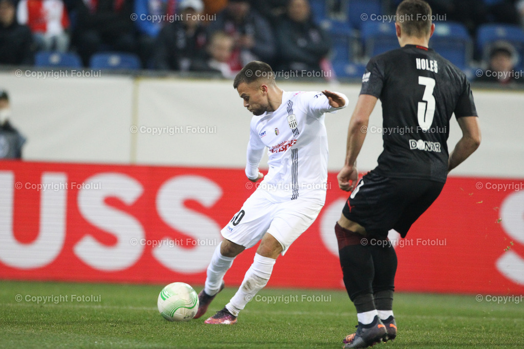 A_LUI_20220317_0017 | SPORT FUSSBALL UEFA EUROPA CONFERENCE LEAGUE LASK VS SLAVIA PRAG

IM BILD: Sascha Horvath(LASK), Tomas Holes (Slavia)

FOTO:FOTOLUI/UW