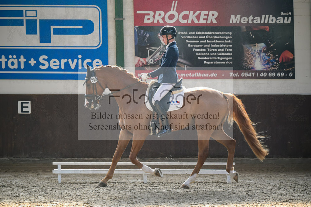 Reitturnier Voxtrup | Entdecke hochwertige Reitturnierfotos von Foto Oger. Professionell, emotional und authentisch – jetzt Lieblingsmomente im Shop bestellen.Deutschlandweite Turnierfotografie. - Realisiert mit Pictrs.com