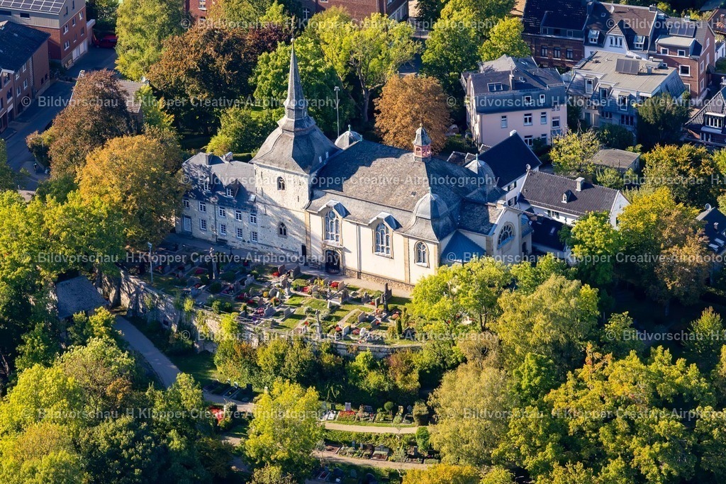Lufbilder Aachen-6246 | Kirchengebäude " St. Laurentius " an der Laurentiusstraße in Aachen Ortsteil Laurensberg im Bundesland Nordrhein-Westfalen, Deutschland - Realisiert mit Pictrs.com