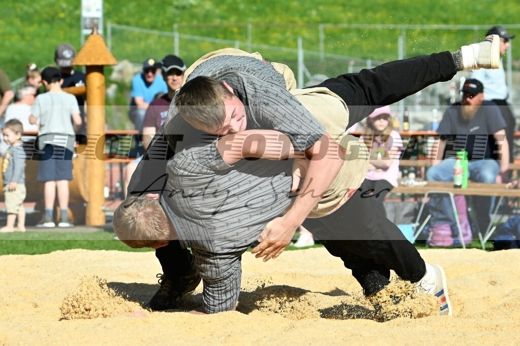 DSC_5000aaa | Kaufen Sie Sportbilder im Onlineshop von Andy Scherrer Sportfotografie. Faszinierende Bilder von Sportevents aus der ganzen Schweiz. Fussball, Frauenfussball, Unihockey, Handball, Schwingen und weiteren Sportarten. - Realisiert mit Pictrs.com