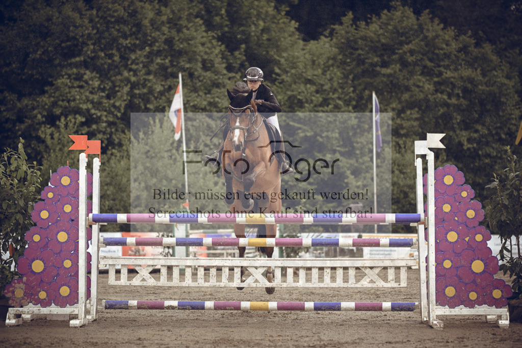 20240530-DOS_2064 | Entdecke hochwertige Reitturnierfotos von Foto Oger. Professionell, emotional und authentisch – jetzt Lieblingsmomente im Shop bestellen.Deutschlandweite Turnierfotografie. - Realisiert mit Pictrs.com