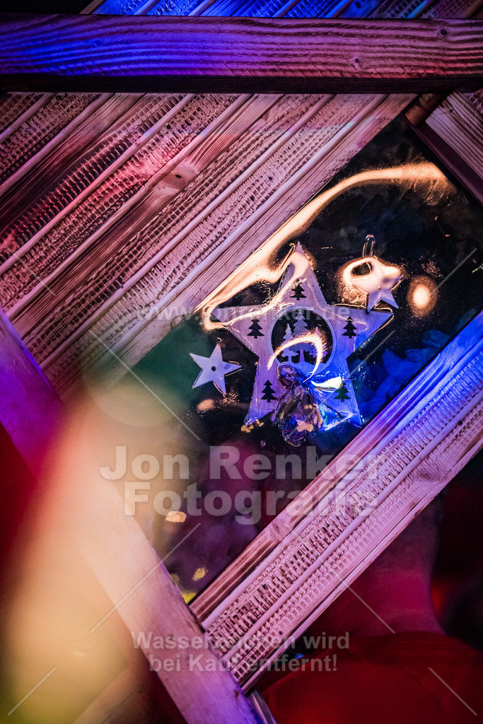 26-11-2024-RUDOLPHS-SCHLITTENBAR-LEIPZIG-LEIPZIG-COPYRIGHT-JON-RENKER-BILD-0063 | Erleben Sie unvergessliche Momente mit unserem professionellen Eventfotografen. Wir fangen Emotionen und Höhepunkte Ihrer Veranstaltung ein – von Festivals über Firmenfeiern bis zu Jubiläen. Vertrauen Sie auf kreative Perspektiven und hochwertige Bilder.  - Realisiert mit Pictrs.com