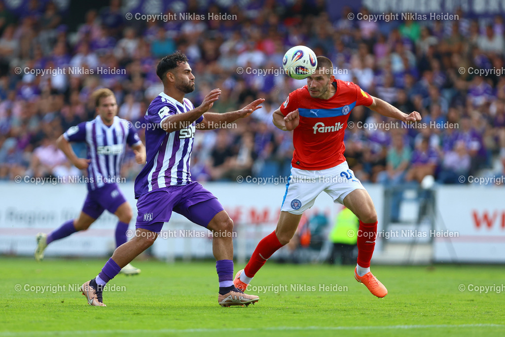 NH_VfLOsnabrück_HolsteinKiel_Testspiel_26072025 | #9 Nikky Goguadze (VfL Osnabrück), #26 David Zec (Holstein Kiel)Fußball I Herren I Testspiel I Saison 2025-2026  I VfL Osnabrück - Holstein Kiel I 26.07.2025 I Stadion Bremer Brücke