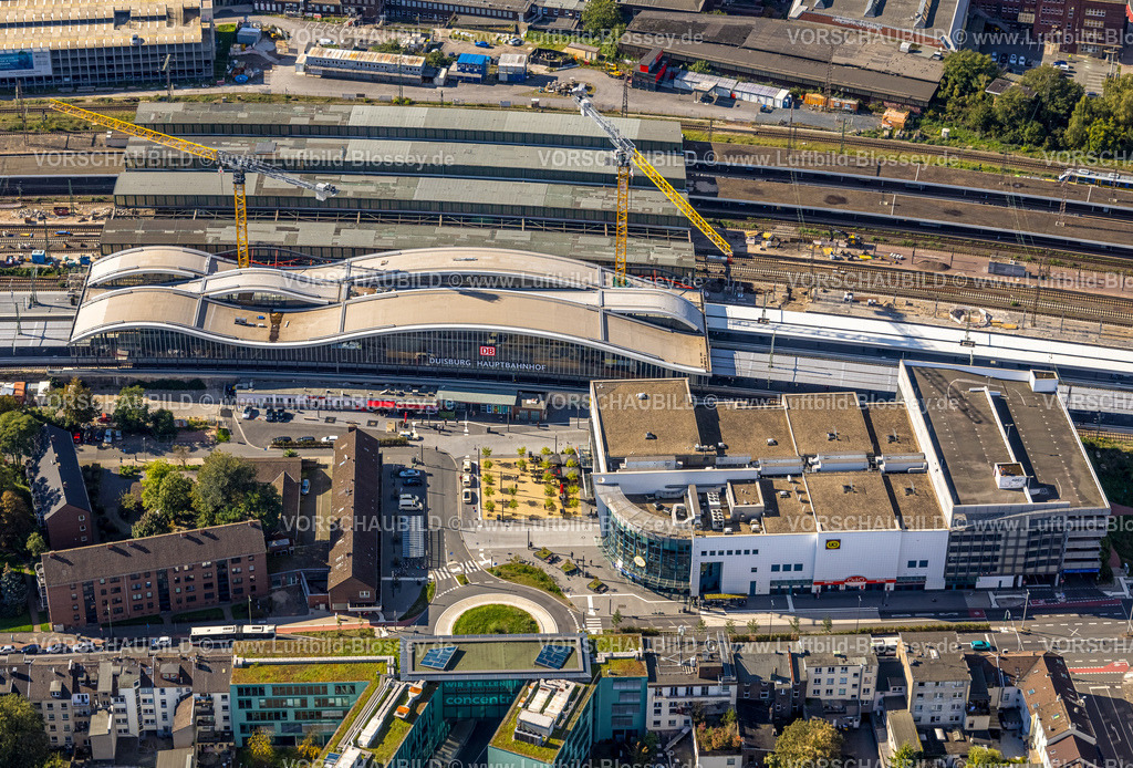 Duisburg241003980 | Luftbild, Hauptbahnhof Hbf Deutsche Bahn AG, Großbaustelle Hauptbahnhof Gleishalle und Vorplatz Ost, Dellviertel, Duisburg, Ruhrgebiet, Nordrhein-Westfalen, Deutschland