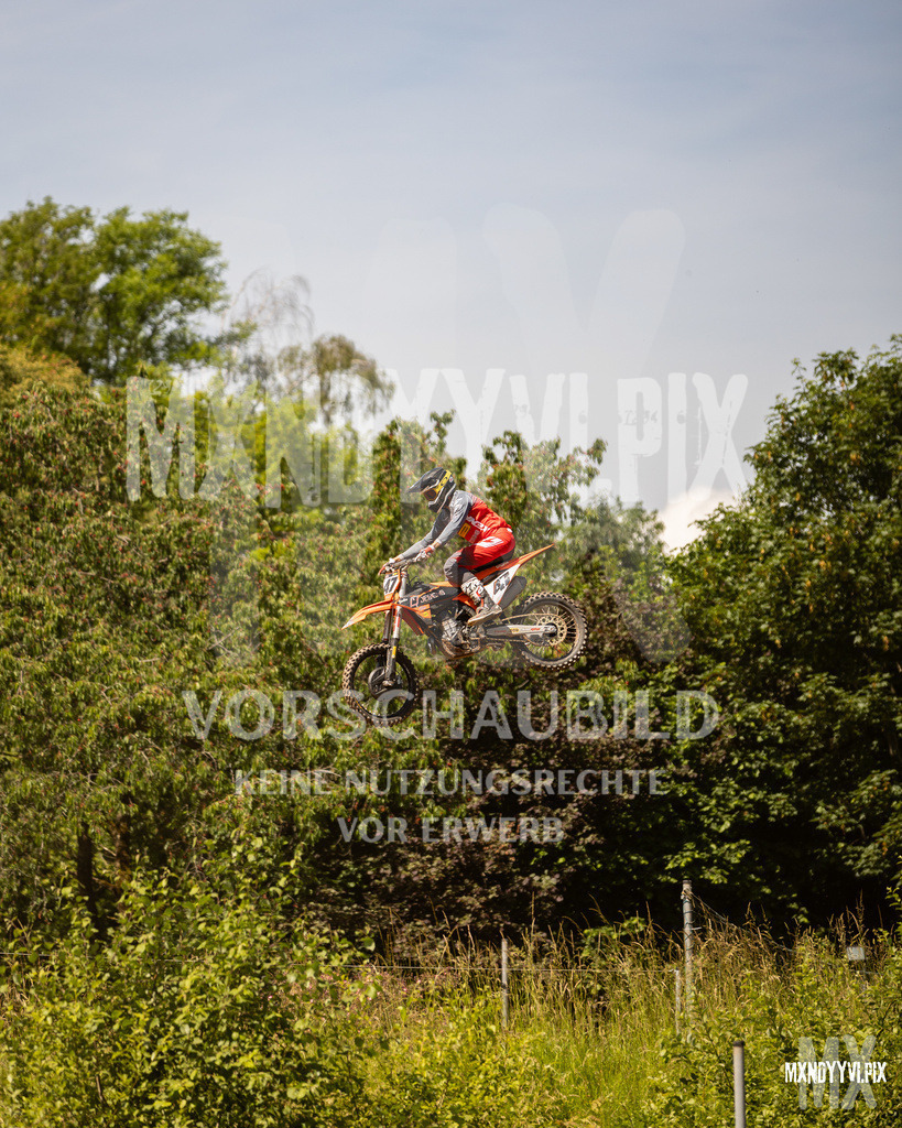 866A1185 | mxndyyvipix