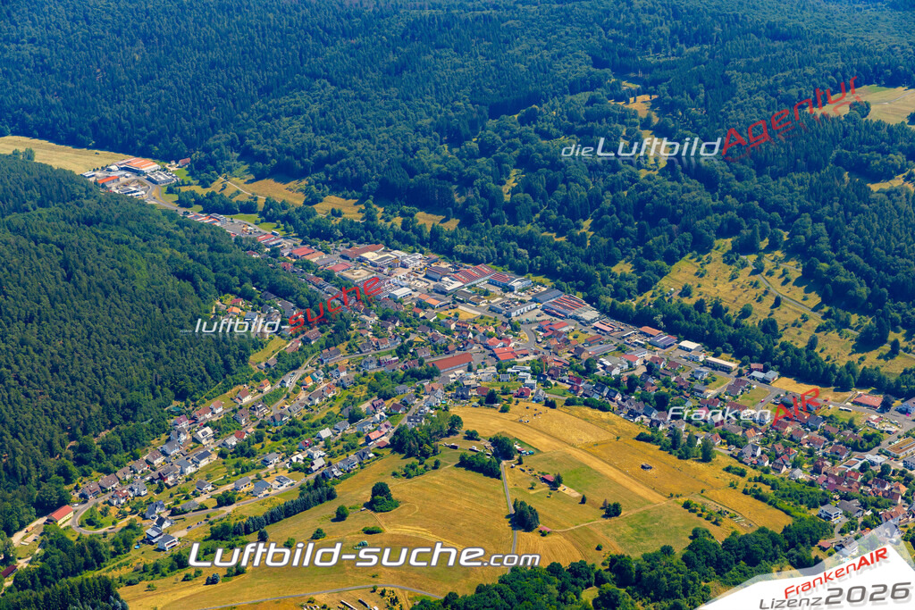 Das Luftbild zeigt :  Frammersbach - Die Luftaufnahme wurde 2023 vom UL-Flugzeug aus erstellt ( keine Drohne ) - Hochauflösende Luftaufnahme - Für grossformatige Ausdrucke geeignet. Die Geschenkidee !Mit Lizenz und Bildrechte bestellbar