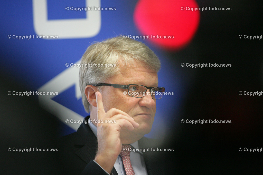 Klaus Luger (SP_ Bgm. der Stadt Linz)_ 22.08.2024-21 | 22.08.2024, Altes Rathaus, AUT, Buergermeister Klaus Luger, im Bild Klaus Luger (SP, Buergermeister der Stadt Linz) Archiv und Ansichten der letzten 10 Jahre