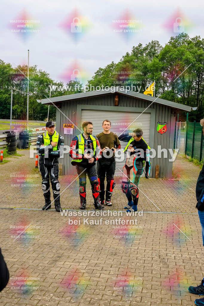 VBK-7387 | Hier findet Ihr Bilder von Touristenfahrten auf der Nürburgring Nordschleife oder von anderen Veranstaltungen die ich besucht habe. Viel Spass beim Durch Schauen 