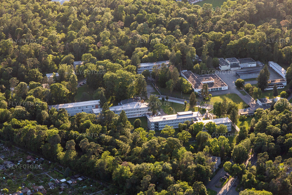 Luftbild: BGH Außenstelle im Ortsteil Oststadt in Karlsruhe im Bundesland Baden-Württemberg in Deutschland. Foto: IMG_115198.jpg vom 13.06.2019 durch Werner Riehm/FLY-FOTO.de
