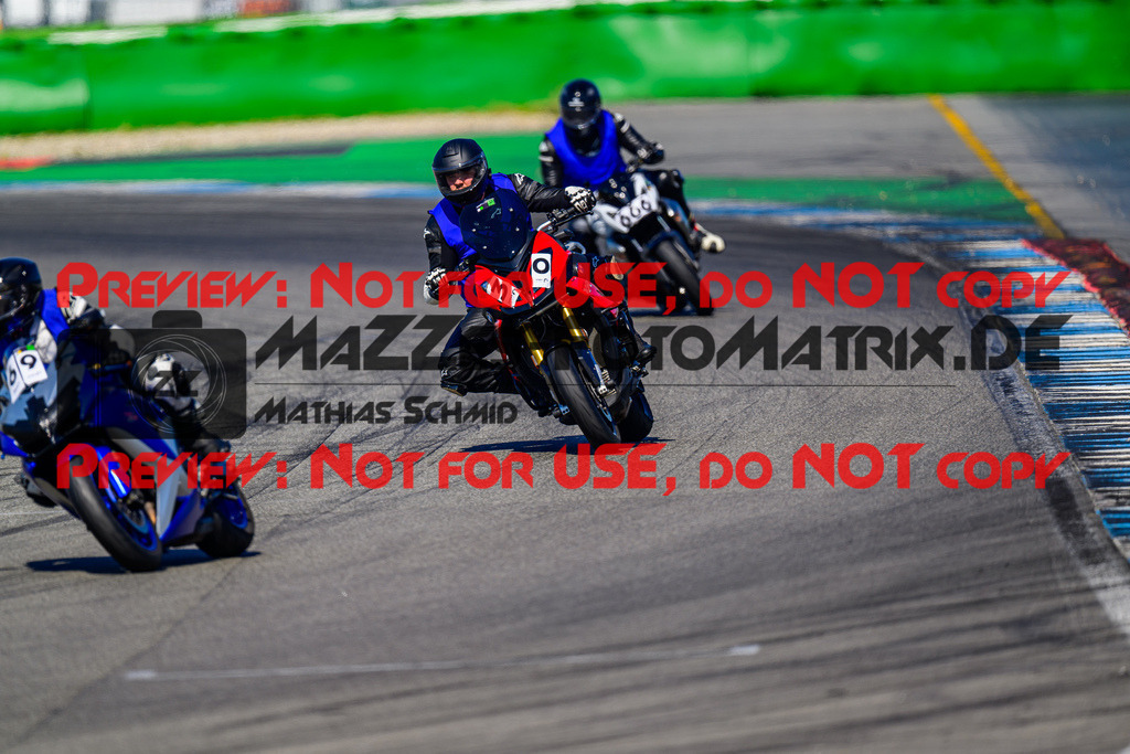 MaZZes_FotoMatrix_240520_6007705_8900 | INST