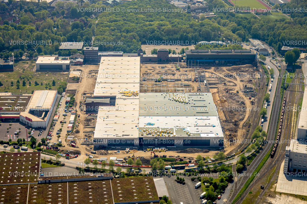Duesseldorf240501252 | Luftbild, The Tube, Baustelle mit Neubau Industriepark und Gewerbepark auf dem  ehemaligen Gelände der Vallourec Rohrwerke, Reisholzer Bahnstraße, Reisholz, Düsseldorf, Rheinland, Nordrhein-Westfalen, Deutschland