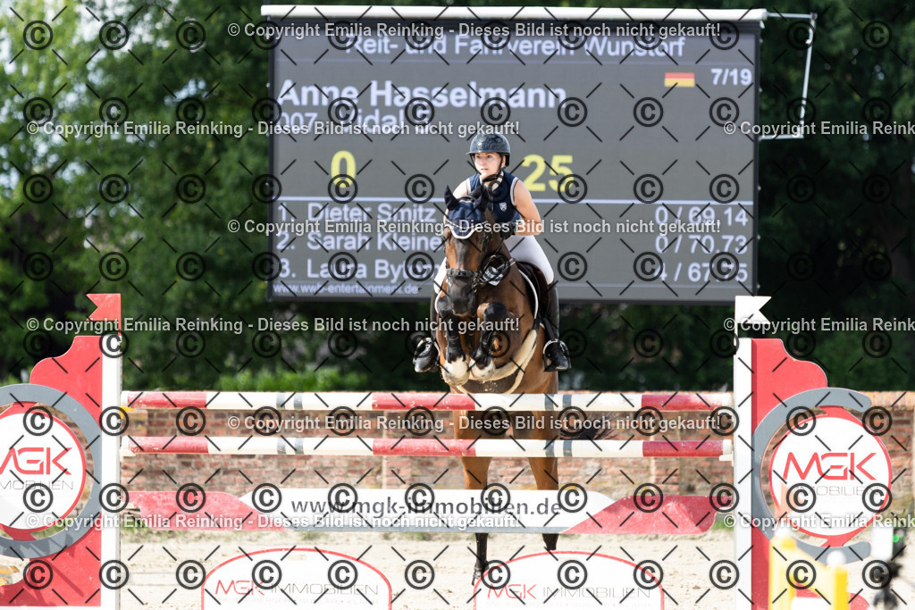 CL5A9431 | Emilia Reinking Fotografie - Realisiert mit Pictrs.com