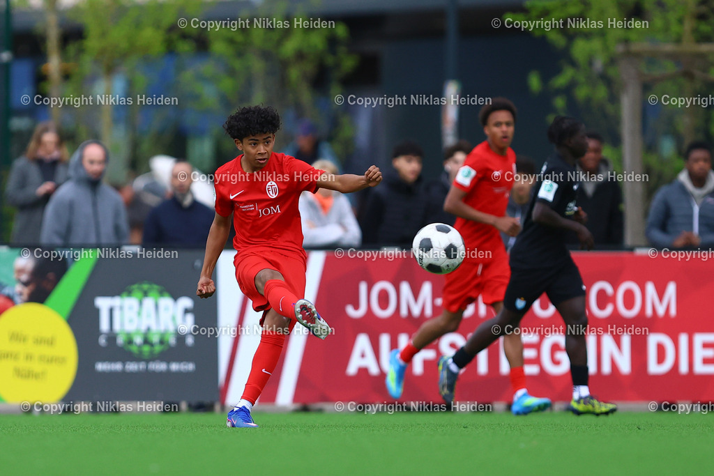 NH_EimsbüttelerTVU17_ViktoriaBerlinU17_DFBNachwuchsliga_19042026 | #21 Rafael Rodrigues Mendes (Eimsbütteler TV U17)Fußball I Herren I U17 DFB-Nachwuchsliga Hauptrunde Liga B, Gruppe B I Saison 2025-2026 I 10. Spieltag I Eimsbütteler TV U17 - FC Viktoria 1889 Berlin U17 I 19.04..2026 I Sportzentrum Hoheluft
