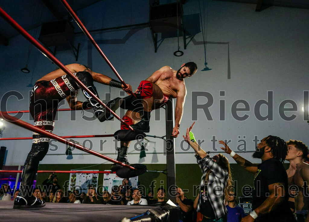 2023-11-11_134_Erding_Wrestlingshow | Erding, Deutschland, 11.11.2023:
Wrestling, Saison 2023, EWS Wrestling ERDING

Foto: Christian Riedel / fotografie-riedel.net