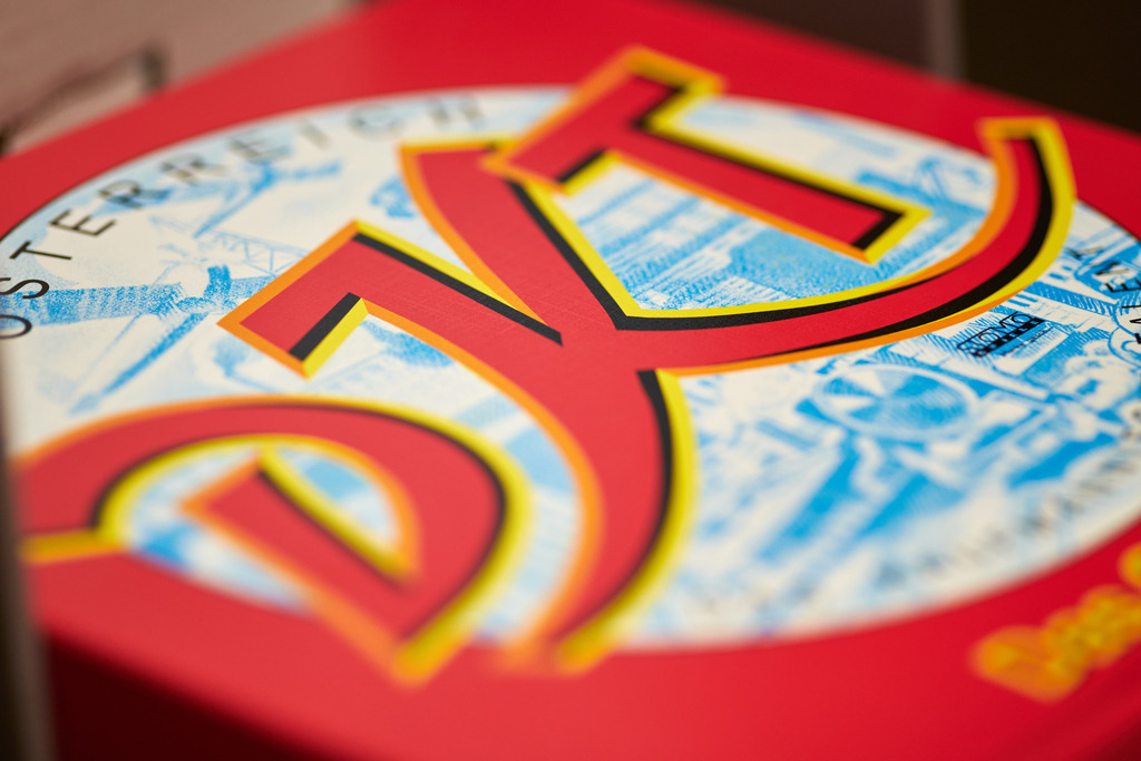 Piatnik Österreich DKT Spiel | Wien, Austria - April 07, 2021: Piatnik &amp; Söhne Spieleverlag; Piatnik Österreich DKT Spiel. - Realisiert mit Pictrs.com