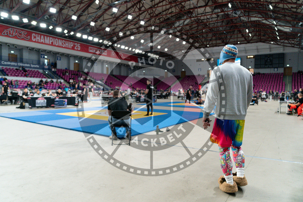 20250517PBB0258 | Athletes compete during the first day of the ADCC Amateur World Championship on May 15, 2025 in Warsaw, Poland. © Chiara Dazi / photoblackbelt