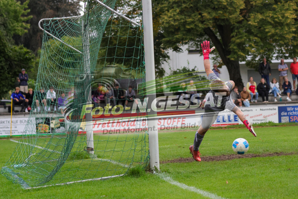 Bünder SV - VfL Holsen | Auf dem Bild zu sehen: grau VfL Holsen TW: Leon QuirinBünder SV, VfL Holsen, Saison 26/27, Kreisliga A, Bünde, Deutschland - Realisiert mit Pictrs.com