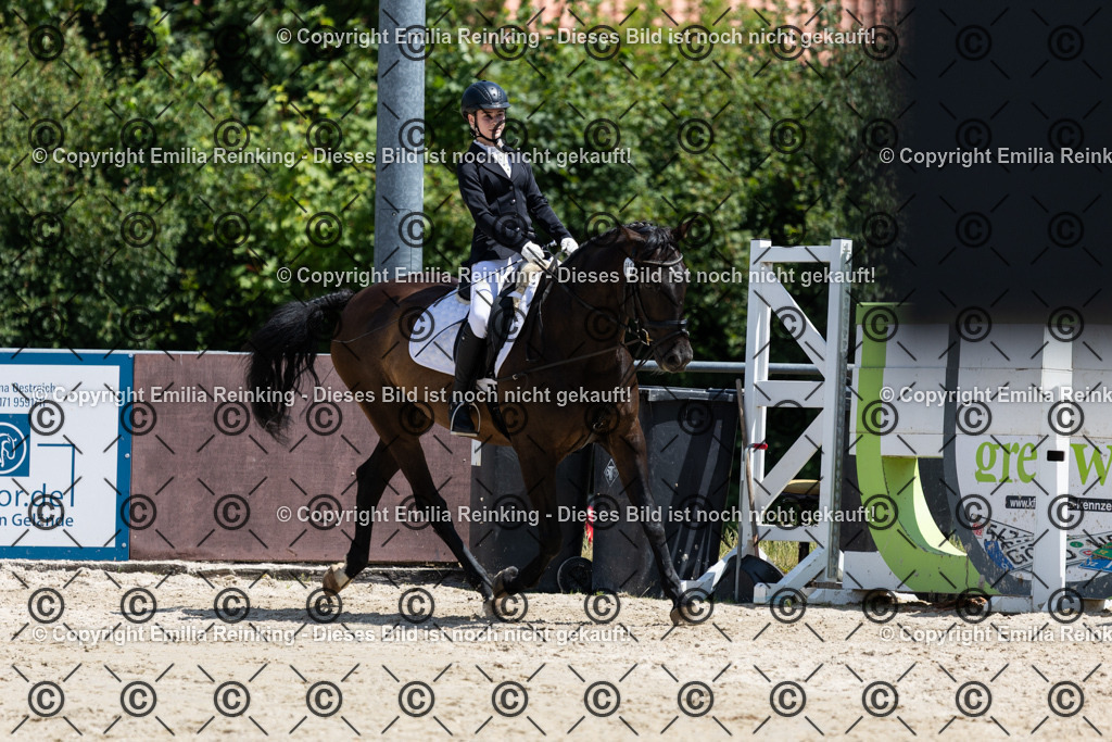 CL5A3512 | Emilia Reinking Fotografie - Realisiert mit Pictrs.com