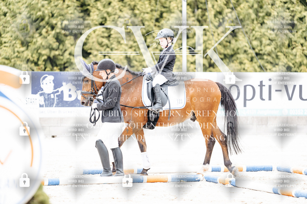 CK907324 | Turnierfotografie Pferdefotografie Trier Rheinland-Pfalz Pferdesport Reitsport Tierfotografie Sportfotografie Pferdevideo Pferdevideografie Equestrianvideography equestrianphotography  - Realisiert mit Pictrs.com