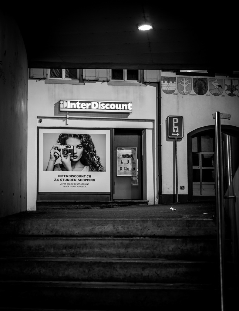 Durchgang Elefantentor, Liestal | Schöne Fotografien aus der Stadt und der Natur zum bestellen oder selber hochladen. Druck auf Foto, Postkarte, Kalender, FineArt Hahnemühle, Alu-Dibond , Akustikbilder zur Absorption von Schall und Lärm etc. - Realisiert mit Pictrs.com