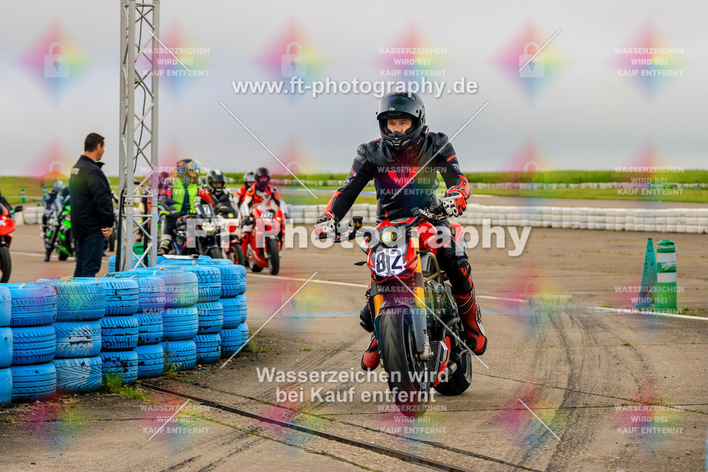 MotoTeam-7942 | Hier findet Ihr Bilder von Touristenfahrten auf der Nürburgring Nordschleife oder von anderen Veranstaltungen die ich besucht habe. Viel Spass beim Durch Schauen 