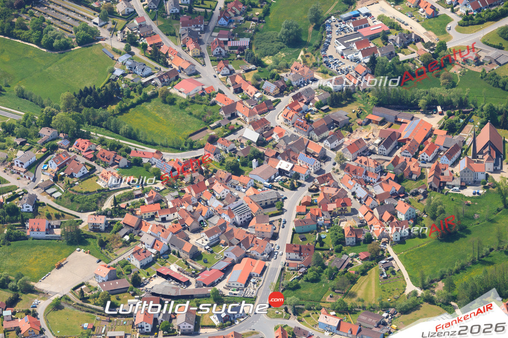 Luftbild von Kirchaich Oberaurach - Luftaufnahme wurde 2015 von https://frankenair.de mittels Flugzeug (keine Drohne) erstellt - die Geschenkidee
