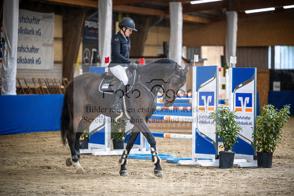 DOS_0397 | Entdecke hochwertige Reitturnierfotos von Foto Oger. Professionell, emotional und authentisch – jetzt Lieblingsmomente im Shop bestellen.Deutschlandweite Turnierfotografie. - Realisiert mit Pictrs.com