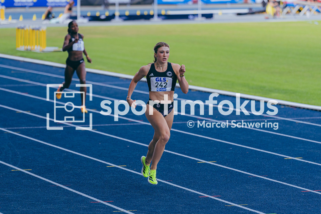 DM U23 U18 Bochum 2026 | Lena Leege (SCC Berlin) bei den Deutschen Meisterschaften der U18 &amp; U23 2026 im Lohrheidestadion in Bochum-Wattenscheid. - Realisiert mit Pictrs.com