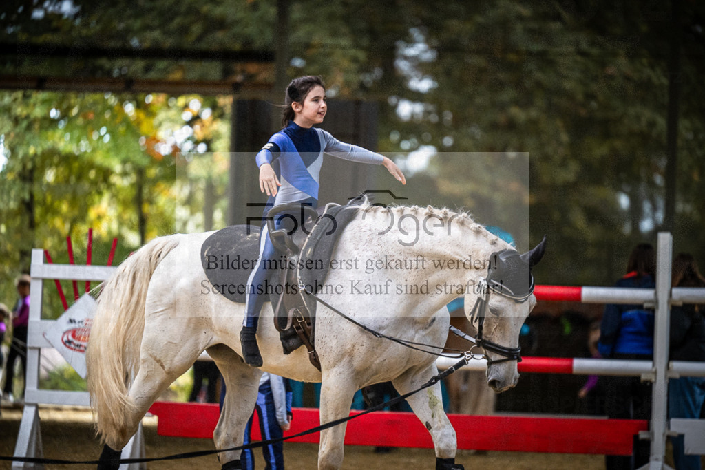 DOS_0063 | Entdecke hochwertige Reitturnierfotos von Foto Oger. Professionell, emotional und authentisch – jetzt Lieblingsmomente im Shop bestellen.Deutschlandweite Turnierfotografie. - Realisiert mit Pictrs.com