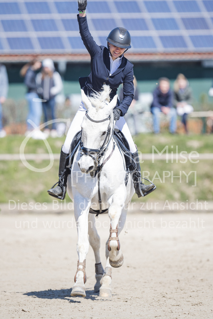 220416_3_A-Springen-340 | Frühlingsfest der Pferde
Herford
16.April 2022
03/1 Sprigprüfung mit steigenden Anforderungen Kl. A** geschlossen 0-43 RLP