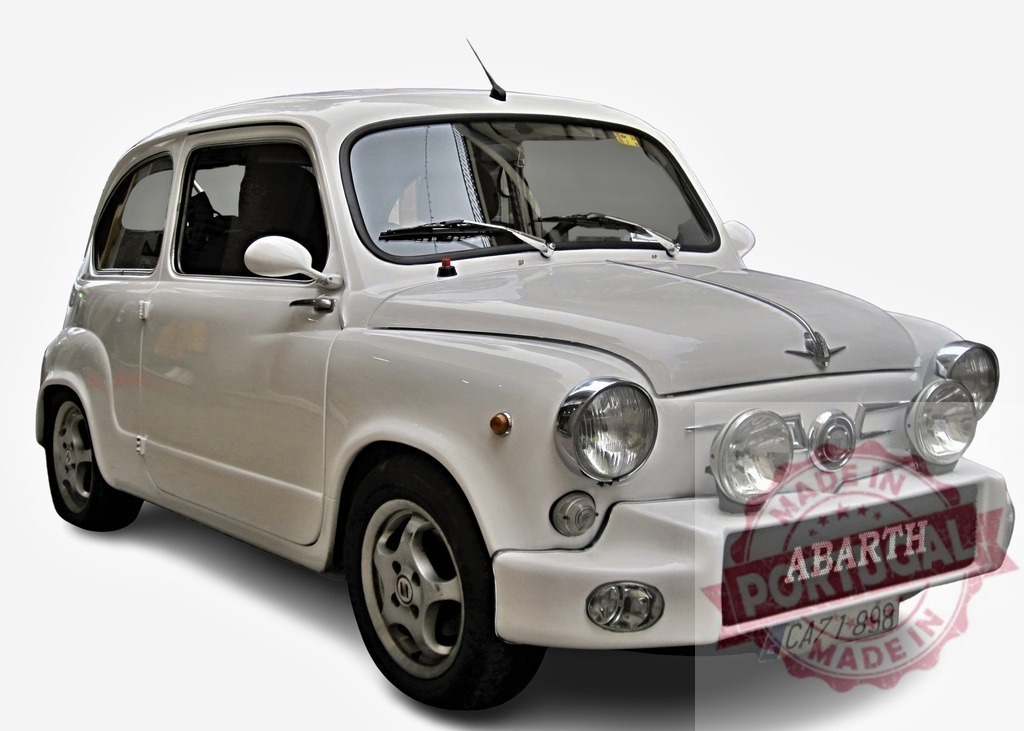 White Abarth 695 tribute car posing on white background | Classic white Abarth 695 tribute posing on a white background, showing its vintage design and sporty features - Realisiert mit Pictrs.com