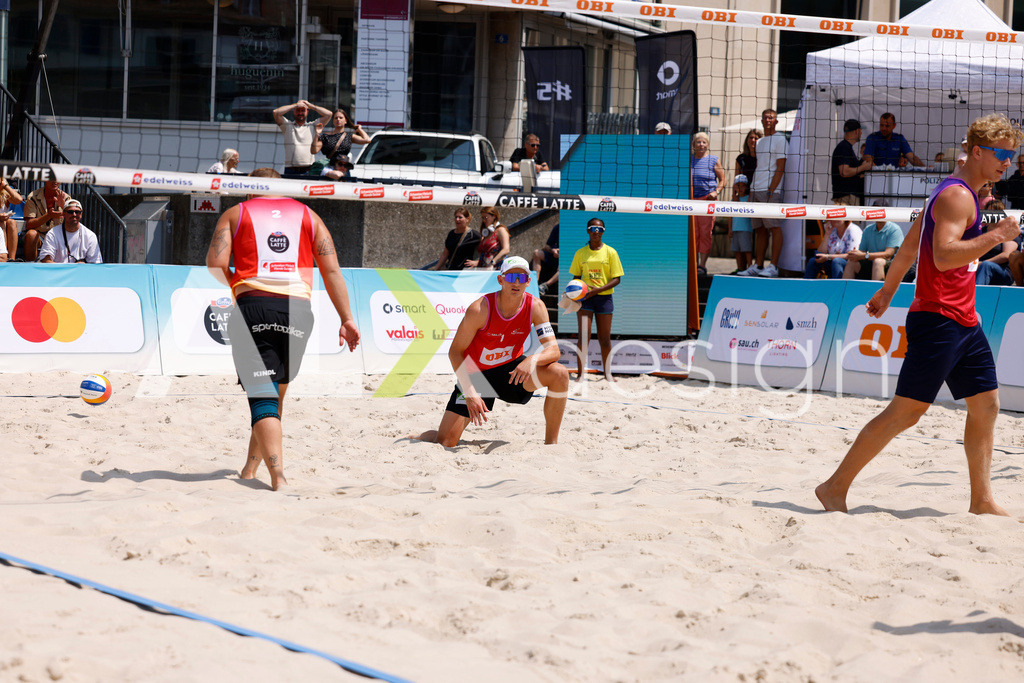 Obi BeachTour 2026 - Basel | BASEL, SWITZERLAND - JULY 19: LAURENZ LEITNER (AUT) during the Obi BeachTour 2026 match between LEITNER / KINDL (AUT) and BREER / KÄLIN (SUI) at Barfüsserplatz on July 19, 2026 in Basel, Switzerland. - Realisiert mit Pictrs.com