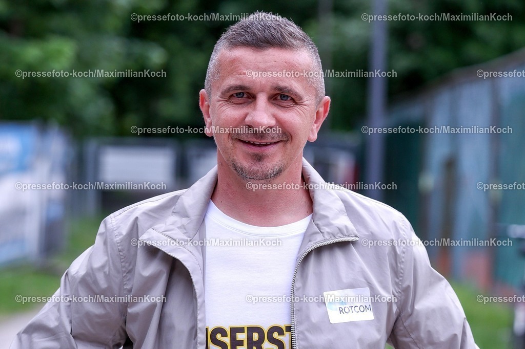 xsefx10052601052 | 10.05.2026, xsefx, Fußball, 3.Liga, FC Viktoria Köln - Alemannia Aachen, 37. Spieltag, Sportpark Höhenberg, Saison 2025 2026: Portrait Mersad Selimbegović, Trainer Alemannia Aachen DFB regulations prohibit any use of photographs as image sequences and or quasi-video. Photo: xSabinexEffgenxPressefotoKochx