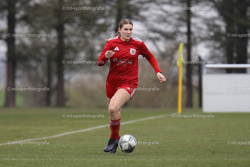 Fußball I Frauen I Saison 2025/2026 I Oberliga Schleswig-Holstein I 14. Spieltag I SV Frisia 03 Risum-Lindholm - SV Wahlstedt | Emma Stoffers (2, SV Wahlstedt) - Realisiert mit Pictrs.com