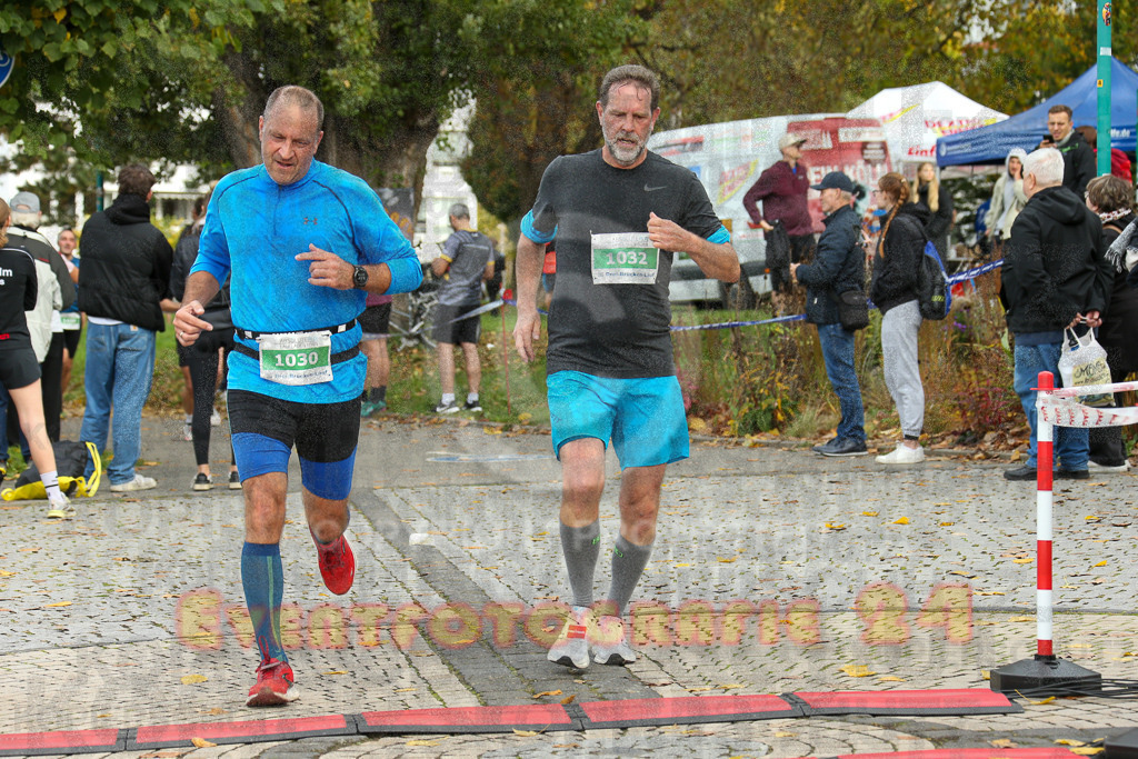 241020_1116_EX1_1694 | Sportfotografie im Rhein-Sieg Kreis, Köln, Bonn, NRW, Rheinland Pfalz, Hessen, etc. Unser Tätigkeitsfeld umfasst den Laufsport vom Volkslauf über den Marathon, Duathlon, Triathon bis zum Ultralauf wie Kölnpfad Ultra oder Schindertrail.