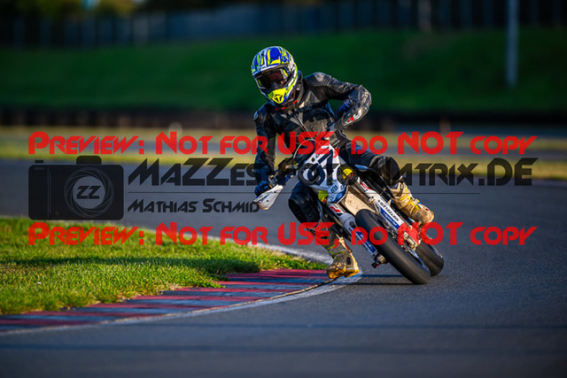 MaZZes_FotoMatrix_230930_9930 | S4