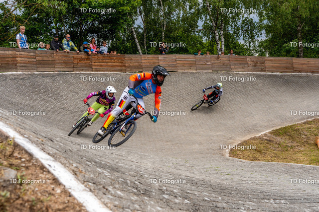 BayBMX2026-05462 | Fotogalerie von Thomas Dettweiler mit Eventbildern und lizenzfreien Fotos. Perfekt als Wandbild, für Büro, Website oder private Nutzung. - Realisiert mit Pictrs.com
