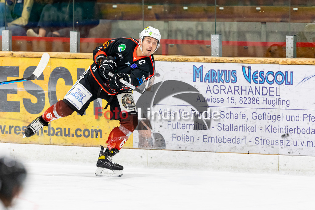 Bayernliga Eishockey, TSV Peißenberg Miners gegen den ESV Buchloe Pirates am 13.11.22 in Peißenberg | Bayernliga Eishockey, TSV Peißenberg Miners gegen den ESV Buchloe Pirates am 13.11.22 in Peißenberg