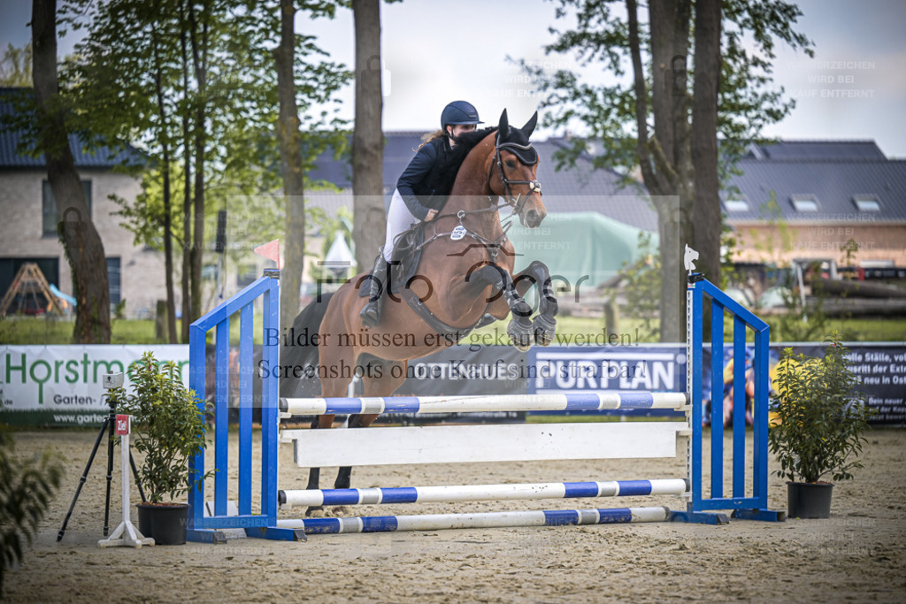 DOS_4609 | Entdecke hochwertige Reitturnierfotos von Foto Oger. Professionell, emotional und authentisch – jetzt Lieblingsmomente im Shop bestellen. - Realisiert mit Pictrs.com