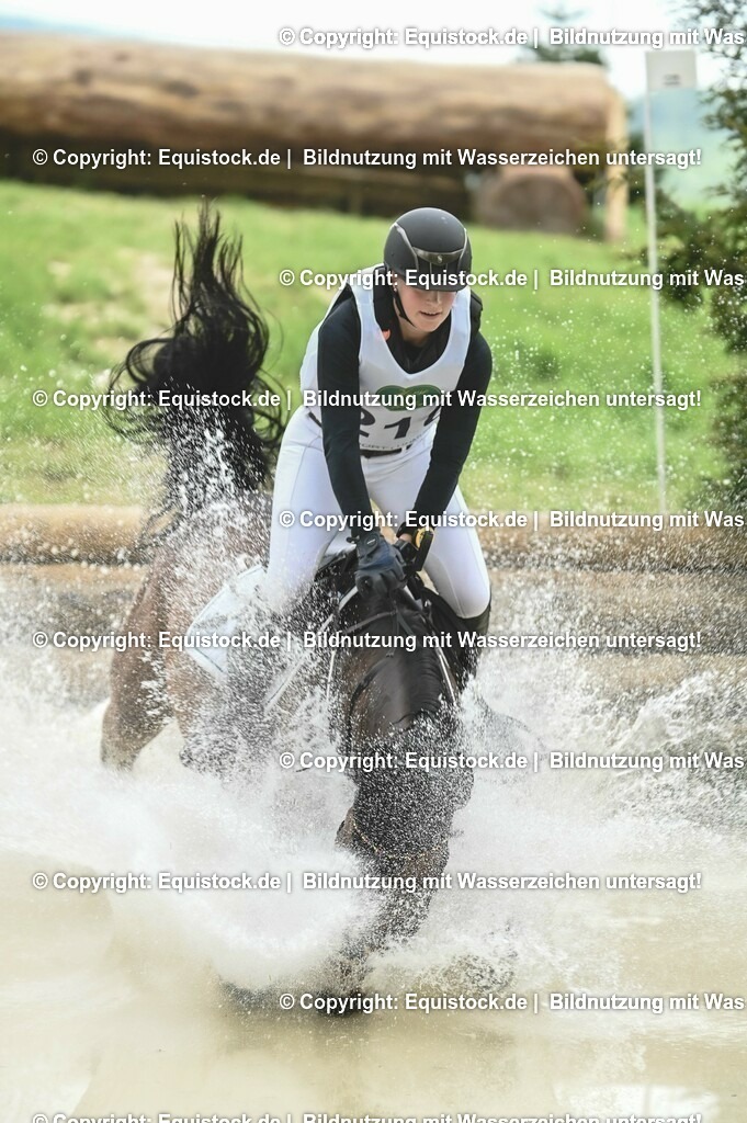 20230513_CCI2_Section2_Gelände_0186 | equistock