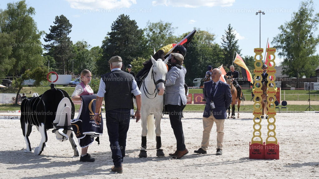 WE_SP_Stoib_Siegerehrung_PI2025_2148 | Pferd International München 2025