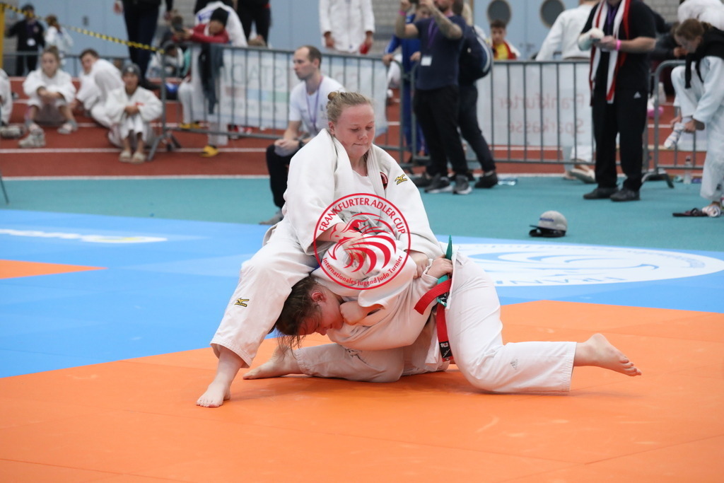 1J7A3503 | Fotos vom Adler Cup - Pictures from Adler Cup

Hier findet Ihr alle Eindrücke und großen Momente der Adler Cup Wochenenden. Here you will find all impressions and great moments of the Adler Cup weekends. - Realisiert mit Pictrs.com