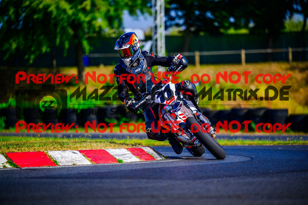 MaZZes_FotoMatrix_240903_6007705_0425 | R7