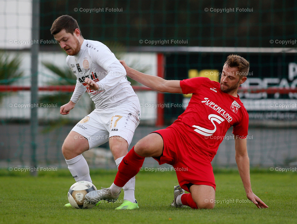 A_LUI_05112022_25 | SPORT FUSSBALL LT1 OOE LIGA ASKOE OEDT-ASK CARE IH STEYR ST.VALENTIN 05.11.2022 IM BILD: MARTIN GRASEGEGER (OEDT) UND MARCEL POINTNER (ASK ST.VALENTIN) FOTO:FOTOLUI