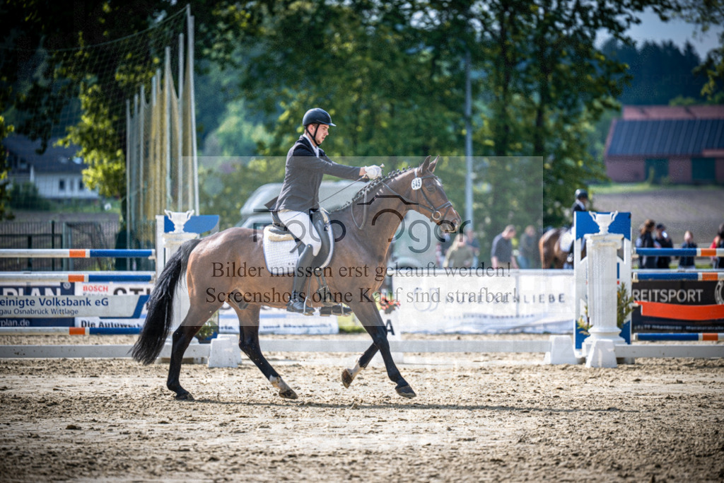 DOS_B_0010 | Reitturnier Venne - Realisiert mit Pictrs.com