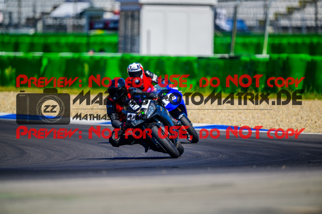 MaZZes_Fotomatrix_20250817_6007705_4509 | RL