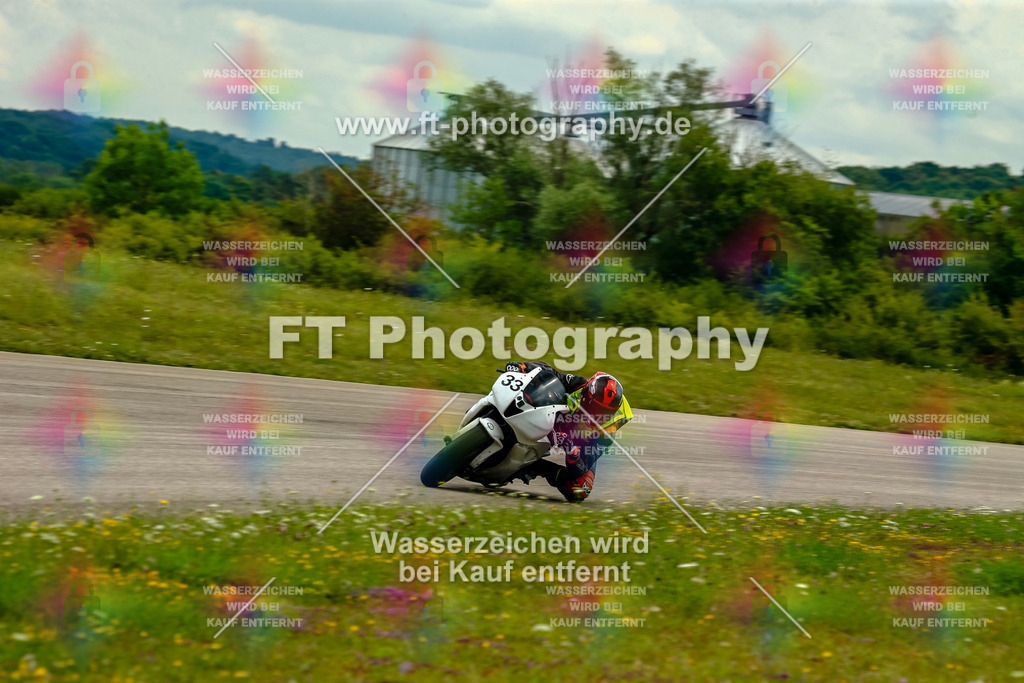 Chambley Juli-3283 | Hier findet Ihr Bilder von Touristenfahrten auf der Nürburgring Nordschleife oder von anderen Veranstaltungen die ich besucht habe. Viel Spass beim Durch Schauen 